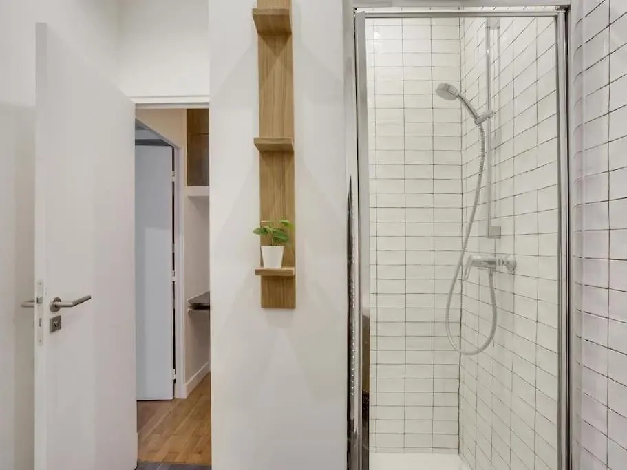 Amazing Apartment: 2Br/4P -Bastille/Saint Ambroise Parigi Appartamento